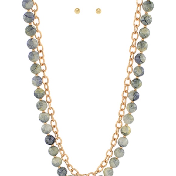 2 Layered Agate Ball Beaded Necklace - Picture 4 of 5